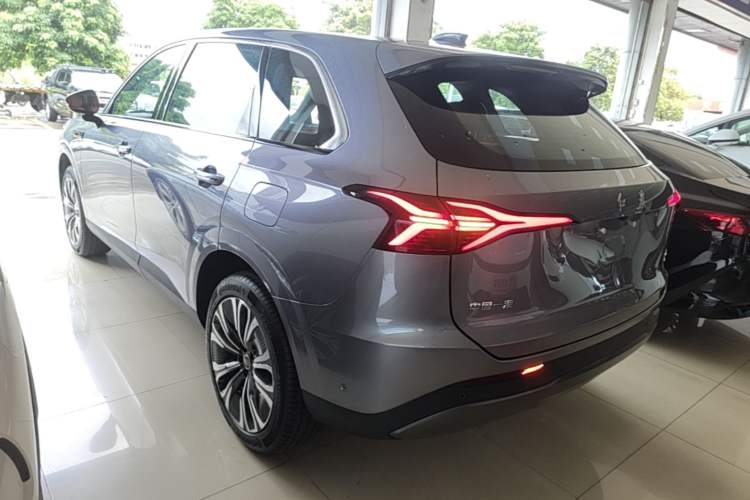 Used Hongqi HS6 PHEV 2026 220 All-Wheel Drive Smart Hybrid Version Rear Left 45 Deg