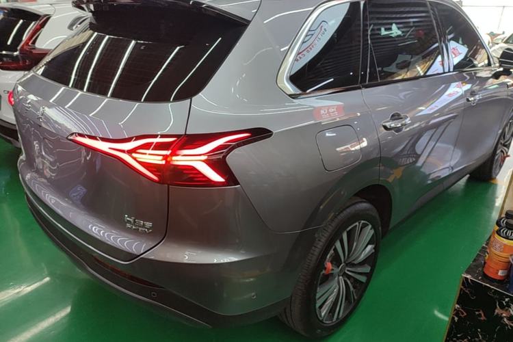 Used Hongqi HS6 PHEV 2026 240 Smart Hybrid Version Rear Right 45 Deg