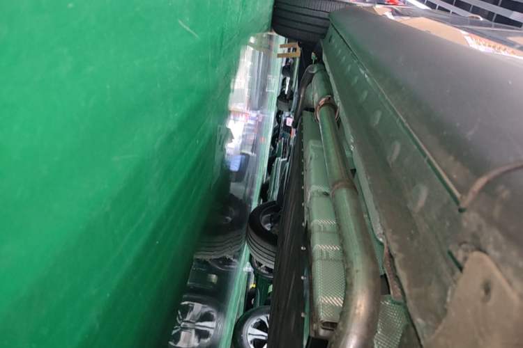 Used Hongqi HS6 PHEV 2026 240 Smart Hybrid Version Right Side Sill