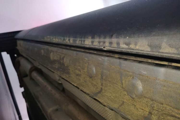 Used Hongqi HS6 PHEV 2026 220 All-Wheel Drive Smart Hybrid Version Right Side Sill