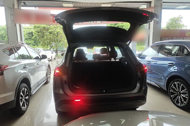 Used Hongqi HS6 PHEV 2026 220 All-Wheel Drive Smart Hybrid Version Trunk