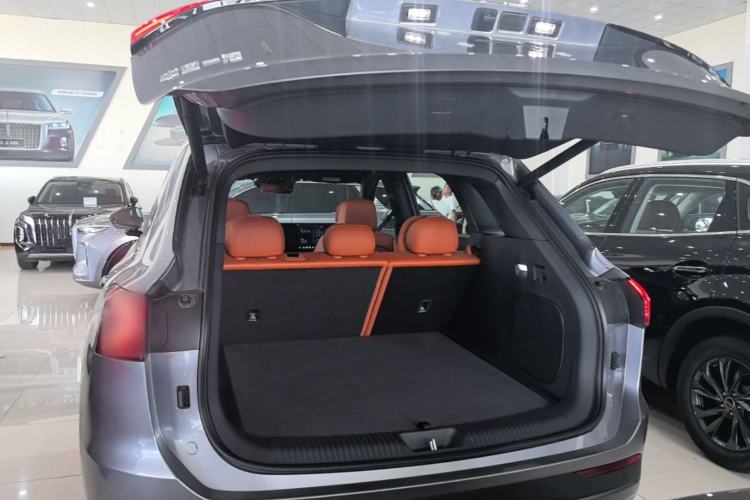 Used Hongqi HS6 PHEV 2026 220 All-Wheel Drive Smart Hybrid Version Trunk