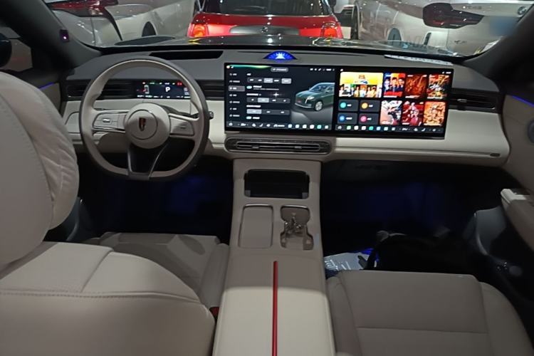 Used Hongqi HS6 PHEV 2026 240 Smart Hybrid Version Center Console