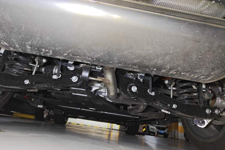 Used Hongqi HS6 PHEV 2026 220 All-Wheel Drive Smart Hybrid Version Chassis Rear