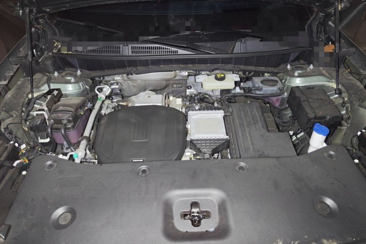 Used Hongqi HS6 PHEV 2026 220 All-Wheel Drive Smart Hybrid Version Engine Bay