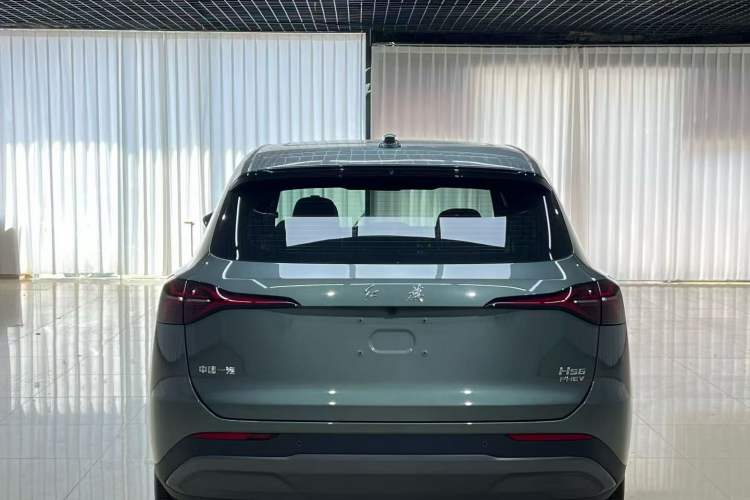 Used Hongqi HS6 PHEV 2026 240 Smart Hybrid Version Exterior 6