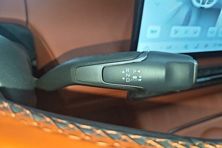 Used Hongqi HS6 PHEV 2026 240 Smart Hybrid Version Gear Lever