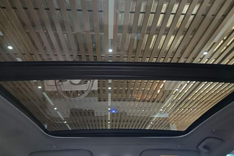 Used Hongqi HS6 PHEV 2026 240 Smart Hybrid Version Headliner