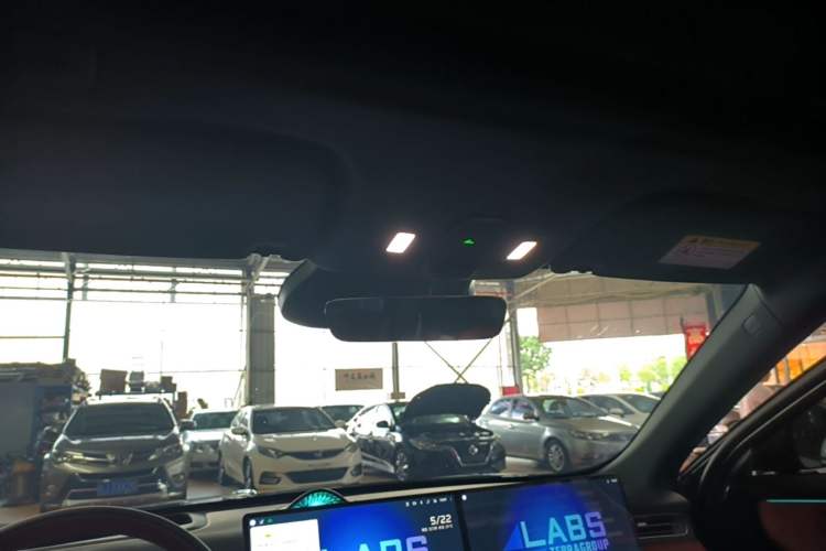 Used Hongqi HS6 PHEV 2026 240 Smart Hybrid Version Headliner