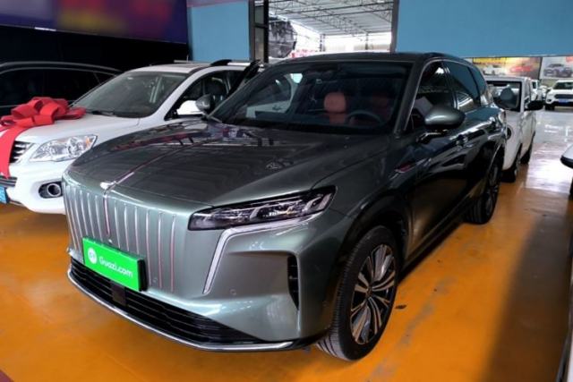 Used Hongqi HS6 PHEV 2026 240 Smart Hybrid Version