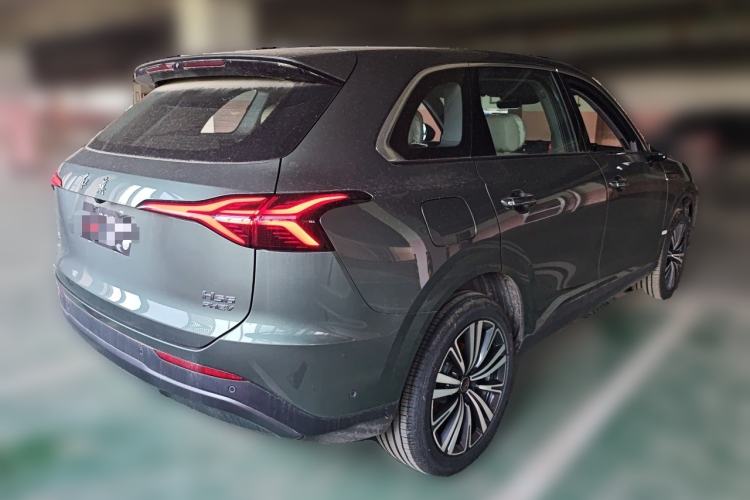 Used Hongqi HS6 PHEV 2026 240 Smart Hybrid Version Rear Right 45 Deg