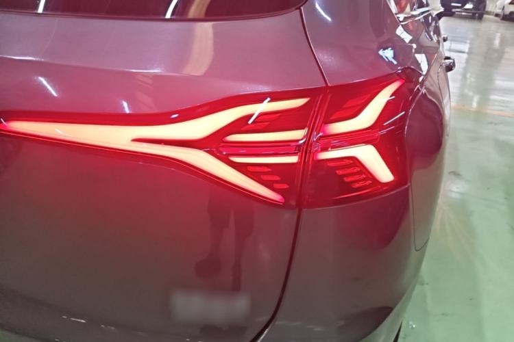 Used Hongqi HS6 PHEV 2026 240 Smart Hybrid Version Right Rear Taillight