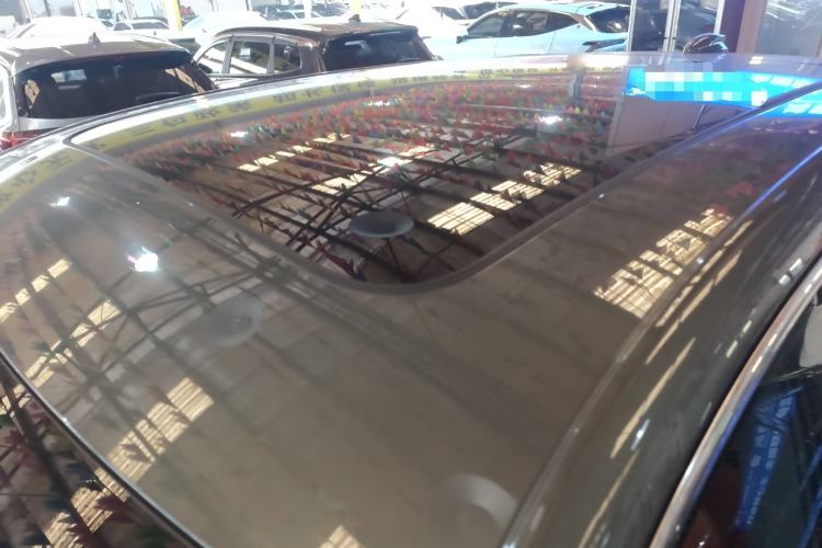 Used Hongqi HS6 PHEV 2026 220 All-Wheel Drive Smart Hybrid Version Roof