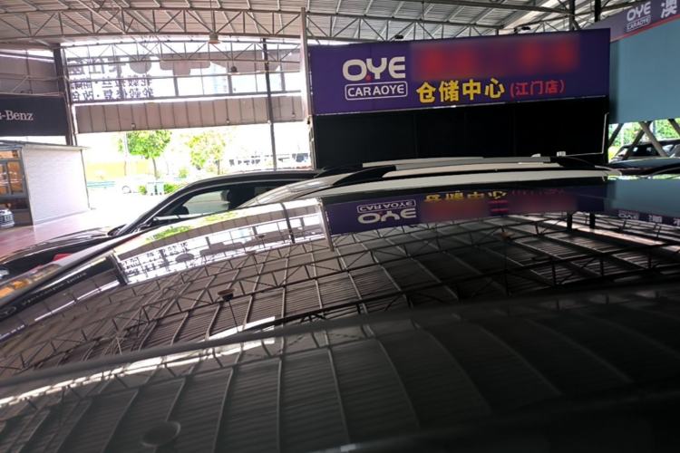 Used Hongqi HS6 PHEV 2026 240 Smart Hybrid Version Roof