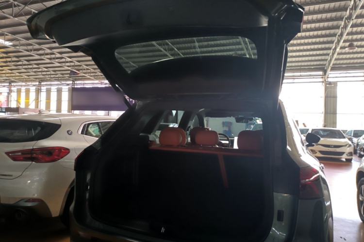 Used Hongqi HS6 PHEV 2026 240 Smart Hybrid Version Trunk