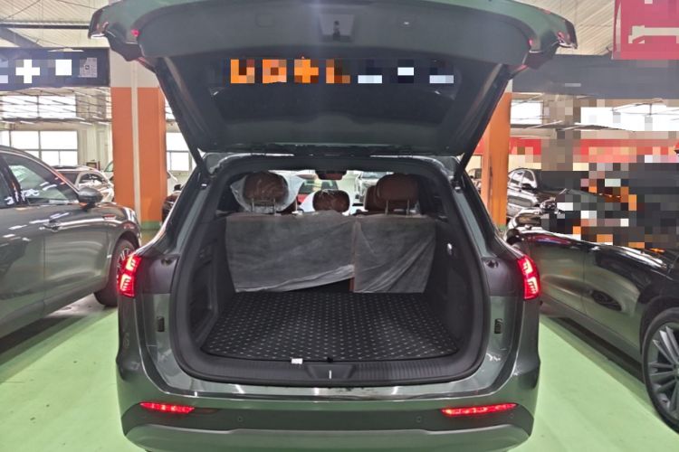 Used Hongqi HS6 PHEV 2026 240 Smart Hybrid Version Trunk