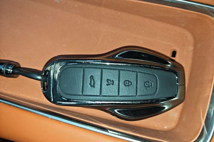 Used Hongqi HS6 PHEV 2026 240 Smart Hybrid Version Vehicle Key