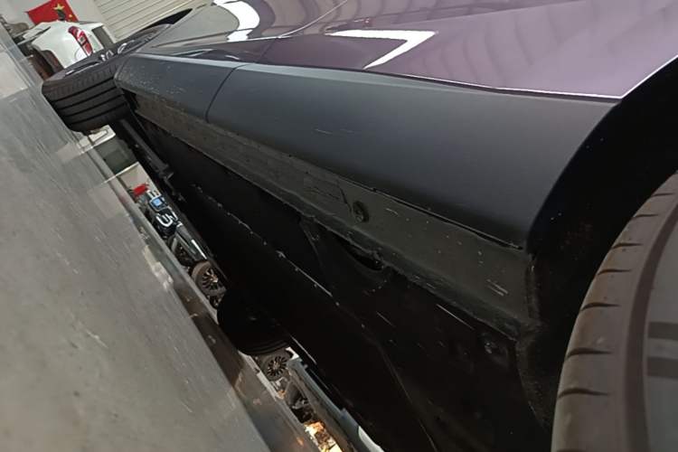 Used Hongqi HS6 PHEV 2026 145 Smart Hybrid Version Left Side Sill
