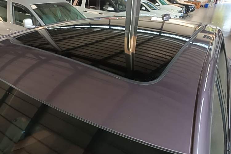 Used Hongqi HS6 PHEV 2026 145 Smart Hybrid Version Roof