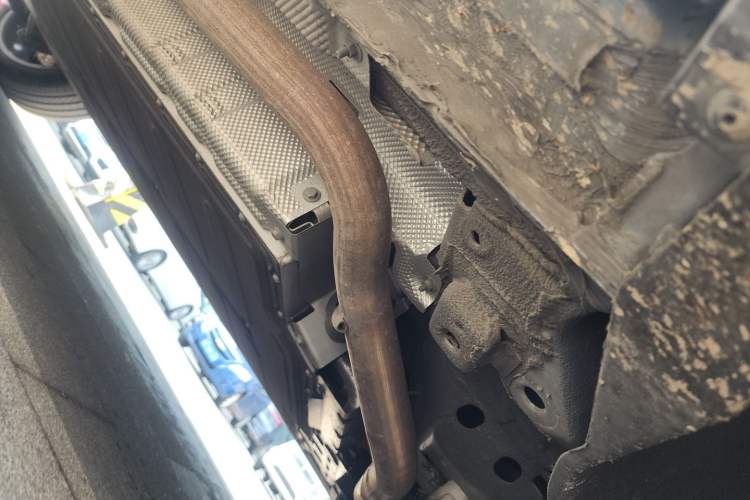 Used Hongqi HS6 PHEV 2026 240 Smart Hybrid Version Chassis Front Right