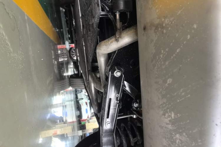 Used Hongqi HS6 PHEV 2026 240 Smart Hybrid Version Chassis Rear