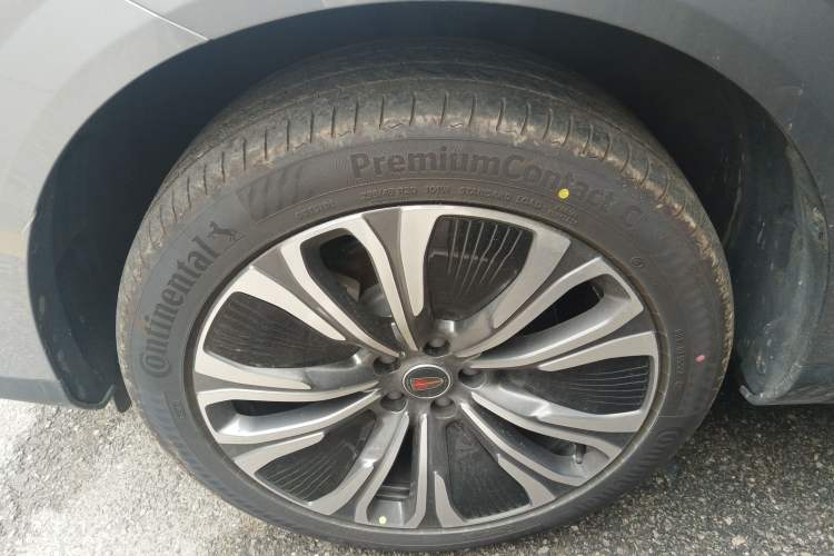 Used Hongqi HS6 PHEV 2026 220 All-Wheel Drive Smart Hybrid Version Exterior 4