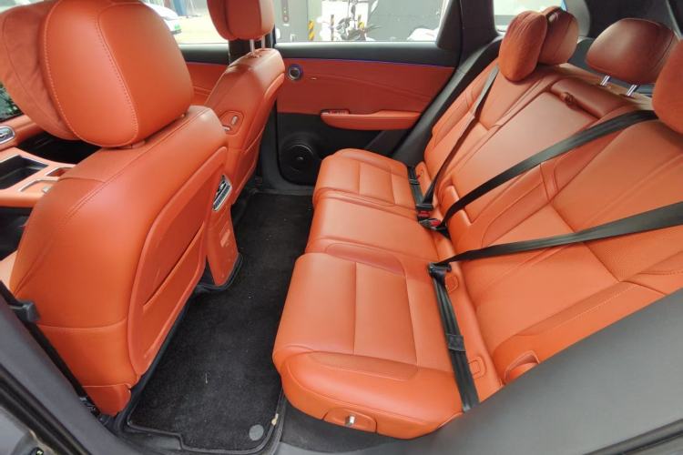 Used Hongqi HS6 PHEV 2026 220 All-Wheel Drive Smart Hybrid Version Interior 2