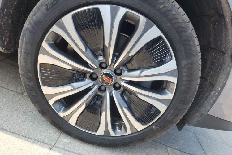Used Hongqi HS6 PHEV 2026 240 Smart Hybrid Version Right Front Wheel Hub