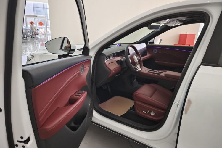 Used Hongqi HS6 PHEV 2026 240 Smart Hybrid Version Left Front Seat