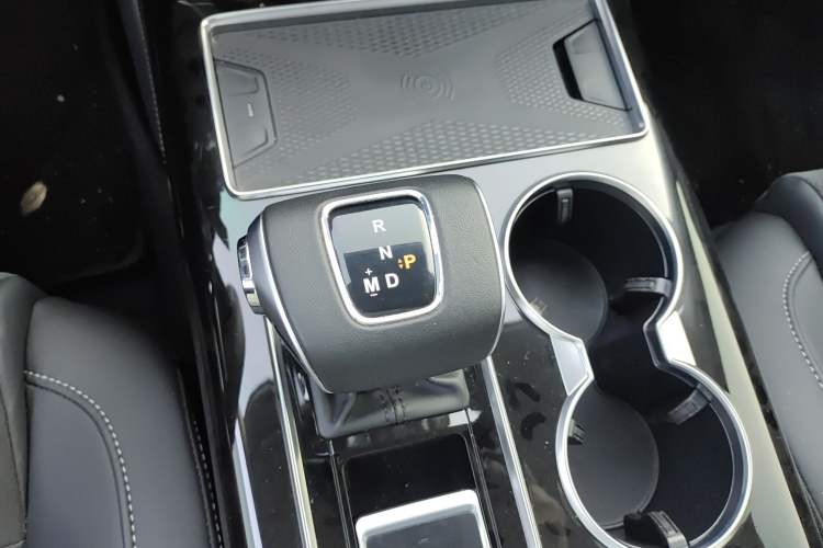 Used Hongqi HS7 2022 3.0T Automatic All-Wheel Drive Smart Connect Flagship Edition 7 Seats Gear Lever