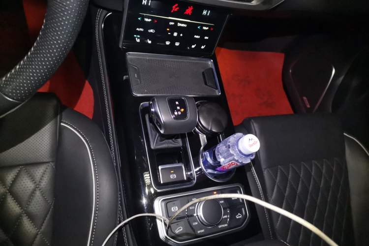 Used Hongqi HS7 2021 3.0T Automatic All-Wheel Drive Smart Connect Flagship Edition Gear Lever