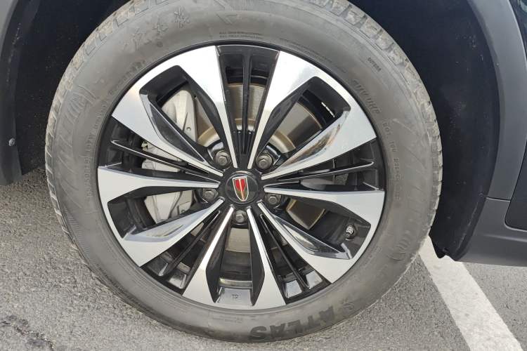 Used Hongqi HS7 2022 3.0T Automatic All-Wheel Drive Smart Connect Flagship Edition 7 Seats Right Front Wheel Hub