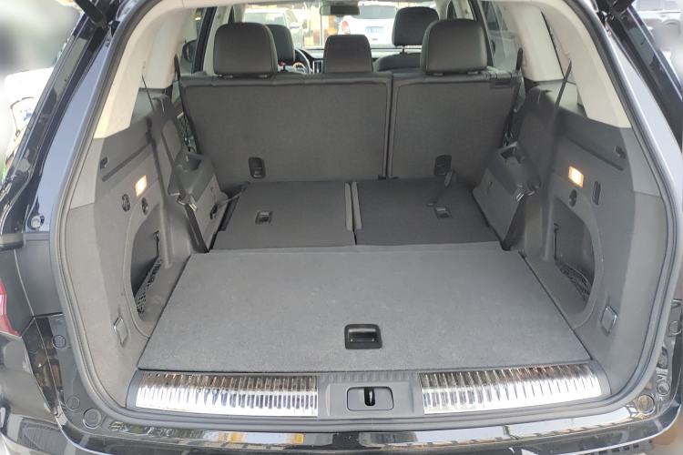 Used Hongqi HS7 2022 3.0T Automatic All-Wheel Drive Smart Connect Flagship Edition 7 Seats Trunk