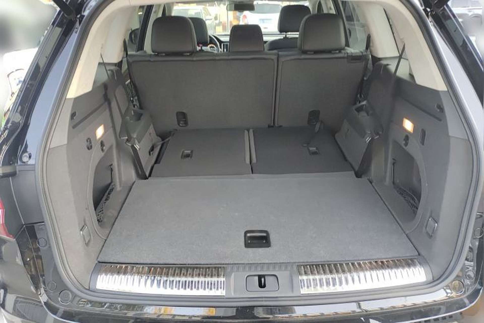 Used Hongqi HS7 2022 3.0T Automatic All-Wheel Drive Smart Connect Flagship Edition 7 Seats Trunk