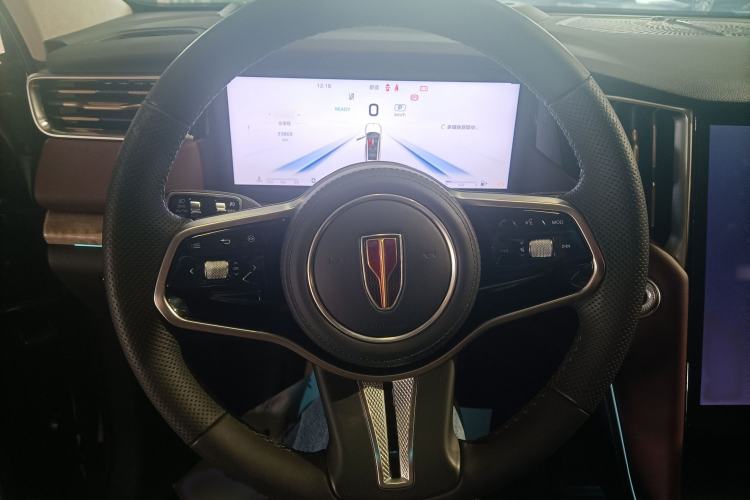 Used Hongqi HS7 2023 2.0T Automatic All-Wheel-Drive Flagship Edition Six Seats Interior 2