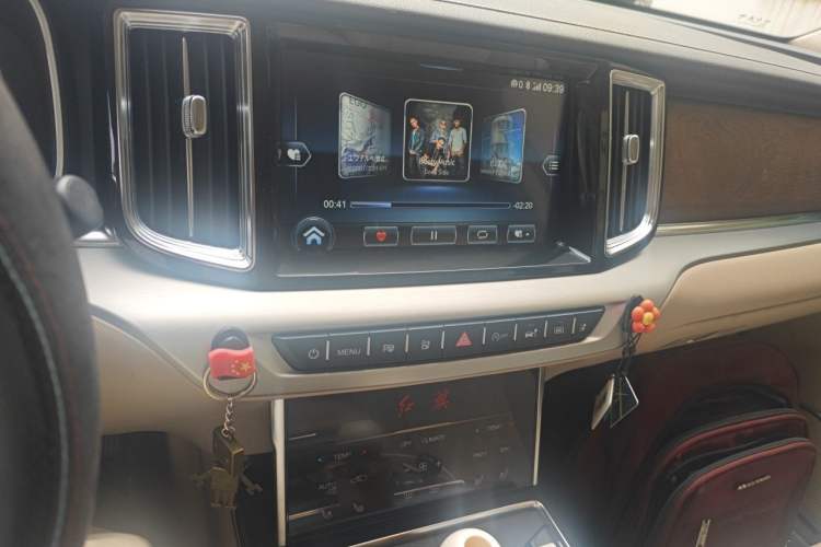 Used Hongqi HS7 2019 3.0T Automatic All-Wheel Drive Smart Connect Flagship Edition Audio And AC Panel