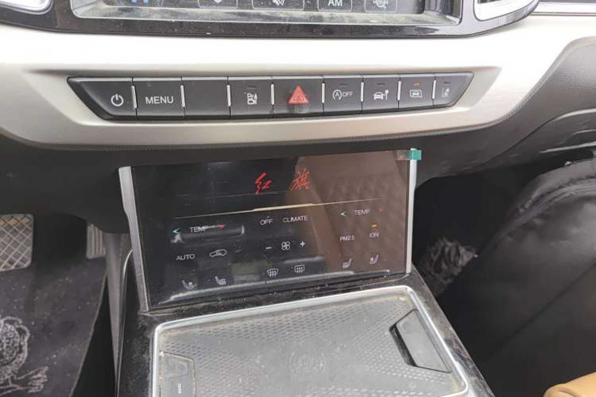 Used Hongqi HS7 2019 3.0T Automatic All-Wheel Drive Smart Connect Flagship Edition Audio And AC Panel