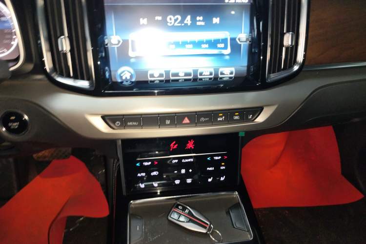 Used Hongqi HS7 2019 3.0T Automatic All-Wheel Drive Smart Connect Flagship Edition Audio And AC Panel