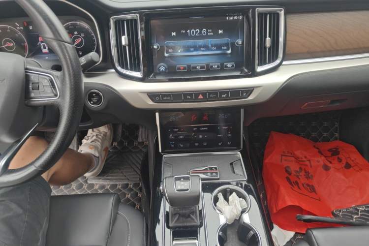 Used Hongqi HS7 2019 3.0T Automatic All-Wheel Drive Smart Connect Flagship Edition Audio And AC Panel