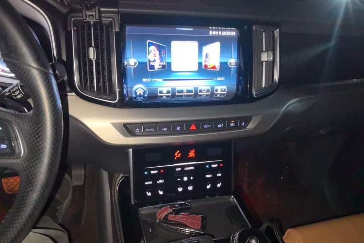 Used Hongqi HS7 2019 3.0T Automatic All-Wheel Drive Smart Connect Flagship Edition Audio And AC Panel