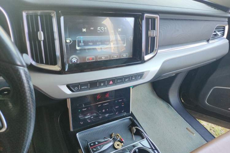 Used Hongqi HS7 2019 3.0T Automatic All-Wheel Drive Smart Connect Flagship Edition Audio And AC Panel