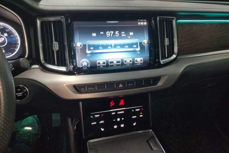 Used Hongqi HS7 2019 3.0T Automatic All-Wheel Drive Flagship Edition Audio And AC Panel