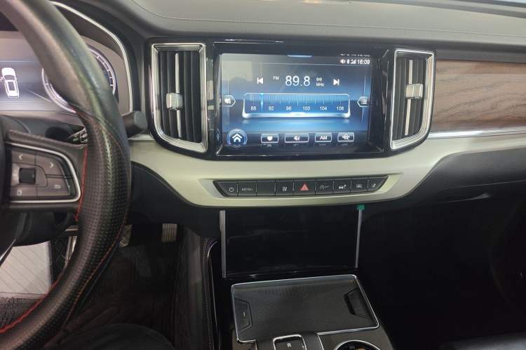 Used Hongqi HS7 2019 3.0T Automatic All-Wheel Drive Smart Connect Flagship Edition Audio And AC Panel