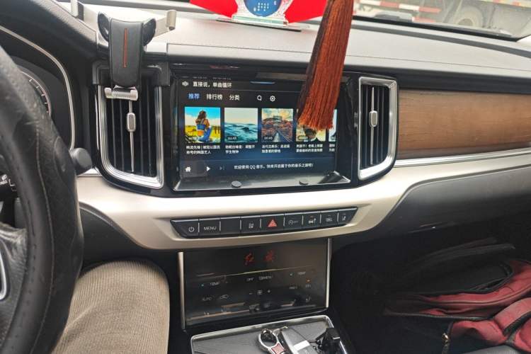 Used Hongqi HS7 2019 3.0T Automatic All-Wheel Drive Smart Connect Flagship Edition Audio And AC Panel