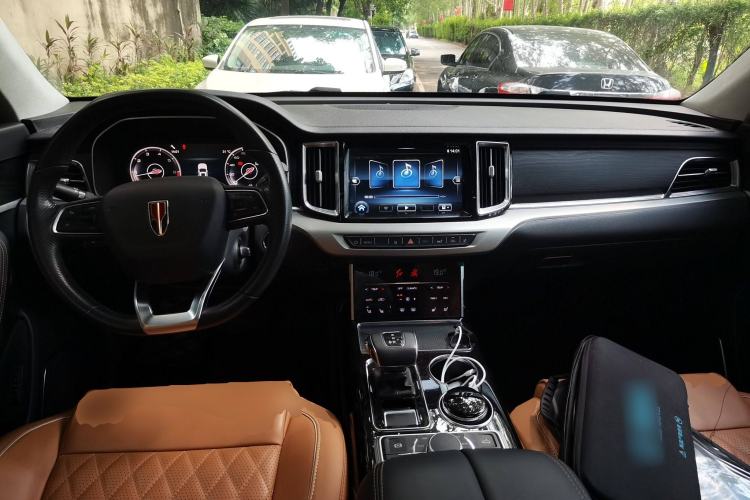 Used Hongqi HS7 2019 3.0T Automatic All-Wheel Drive Smart Connect Flagship Edition Center Console