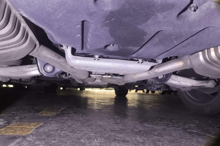 Used Hongqi HS7 2019 3.0T Automatic All-Wheel Drive Smart Connect Flagship Edition Chassis Rear