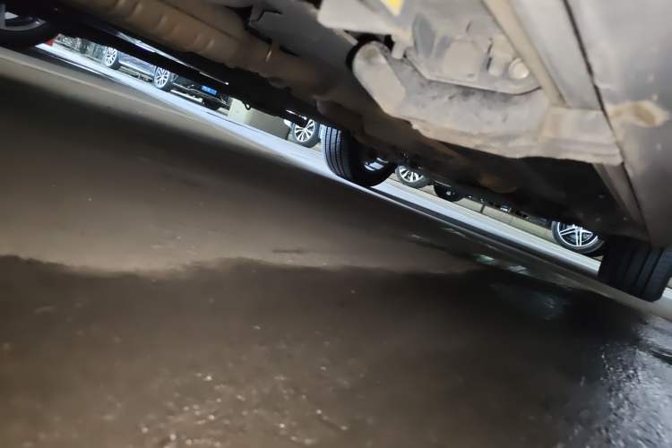 Used Hongqi HS7 2019 3.0T Automatic All-Wheel Drive Smart Connect Flagship Edition Chassis Rear Right