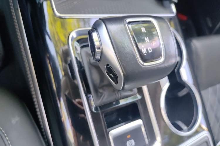 Used Hongqi HS7 2019 3.0T Automatic All-Wheel Drive Flagship Edition Gear Lever