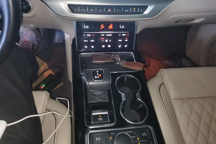 Used Hongqi HS7 2019 3.0T Automatic All-Wheel Drive Smart Connect Flagship Edition Gear Lever