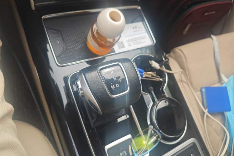 Used Hongqi HS7 2019 3.0T Automatic All-Wheel Drive Smart Connect Flagship Edition Gear Lever